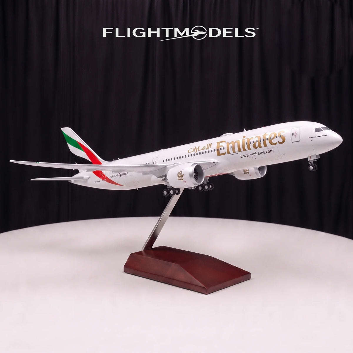 Boeing 787 Emirates