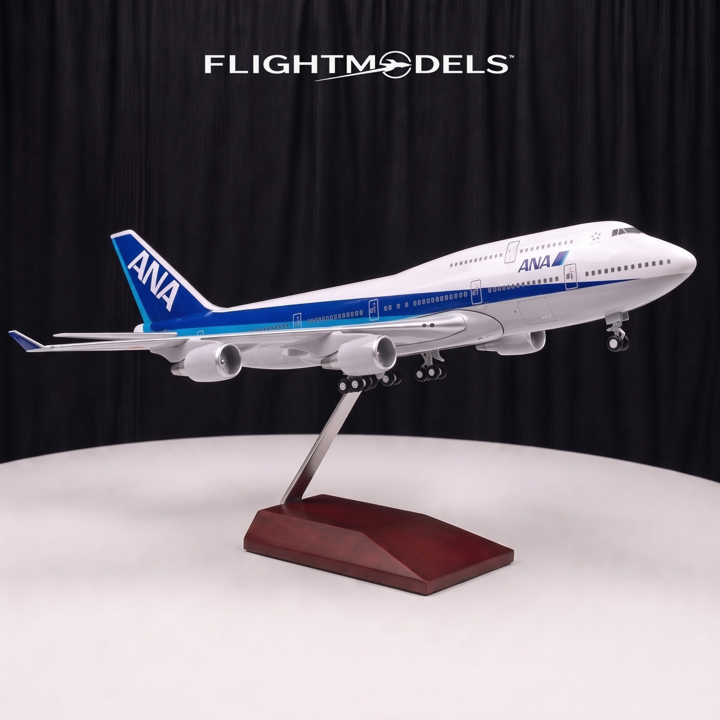 Boeing 747 ANA