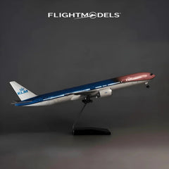 Boeing 777 KLM Orange Pride