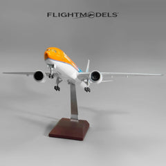Boeing 777 KLM Orange Pride