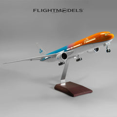 Boeing 777 KLM Orange Pride