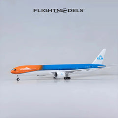 Boeing 777 KLM Orange Pride