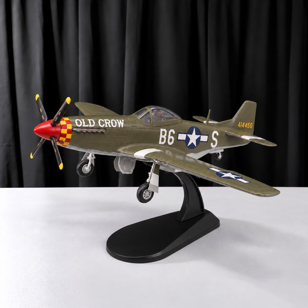 WWII P-51B Mustang Fighter