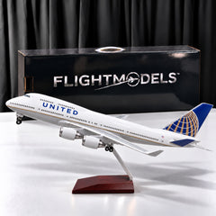 Boeing 747 United