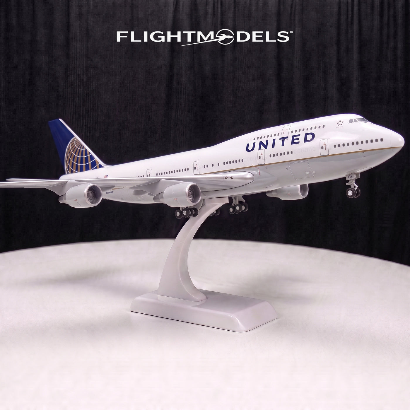 Boeing 747 United