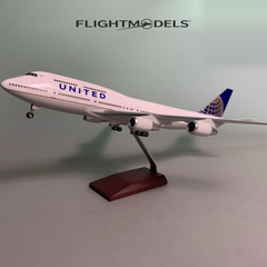 Boeing 747 United